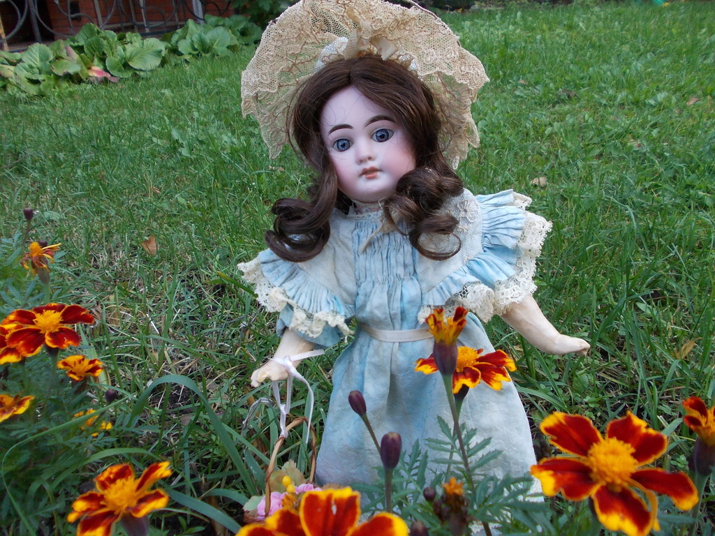 Афиша Ижевска — Аришкины куклы. Выставка антикварных кукол из частной коллекции