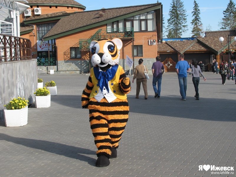 Афиша Ижевска — День города в Зоопарке