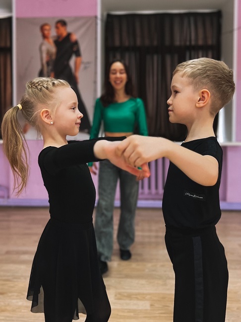Афиша Ижевска — День открытых дверей школы танцев